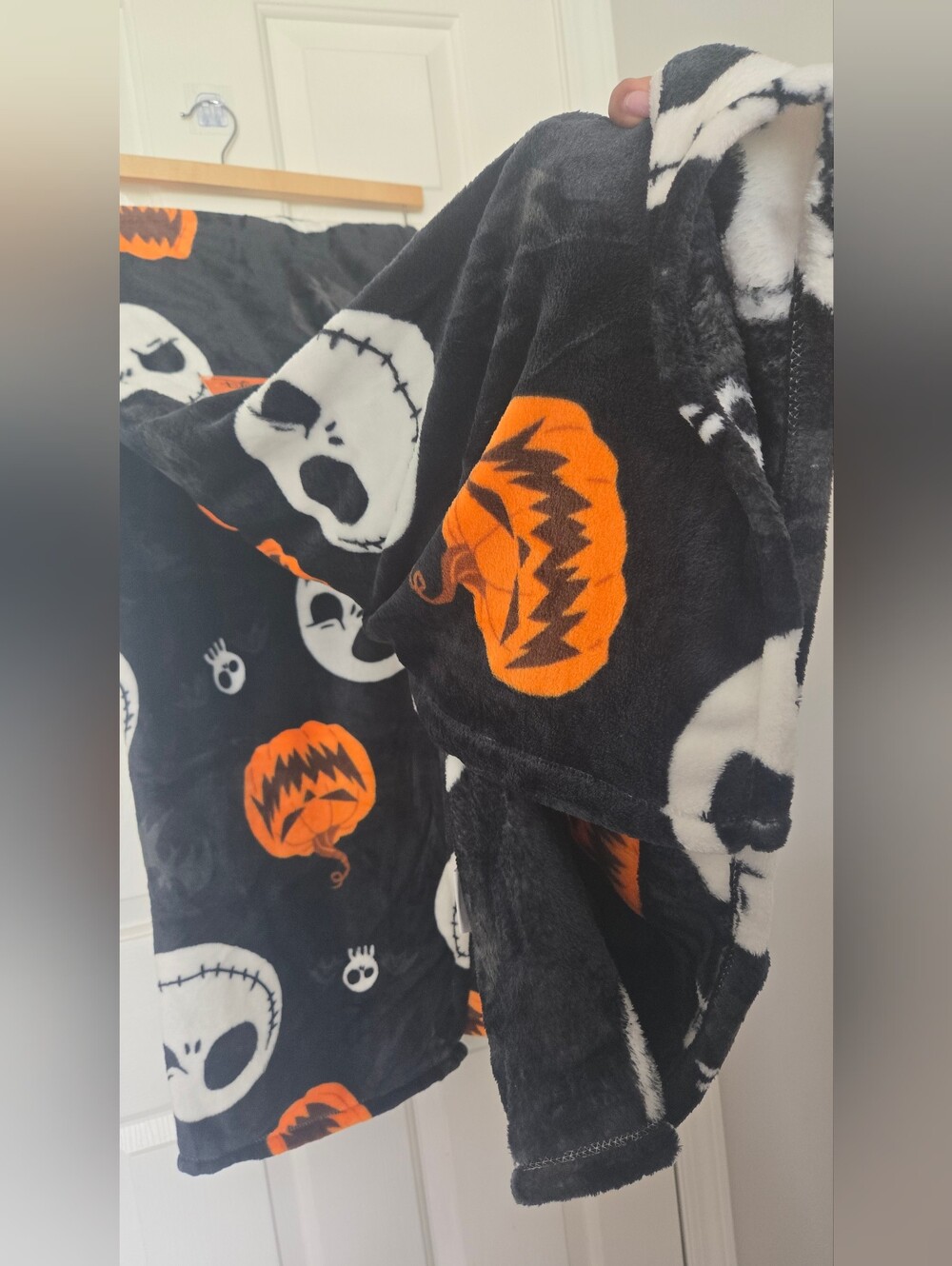 Disney Black & Orange Jack Skellington Pumpkin Throw,  Nightmare Before Christma - Picture 2 of 4